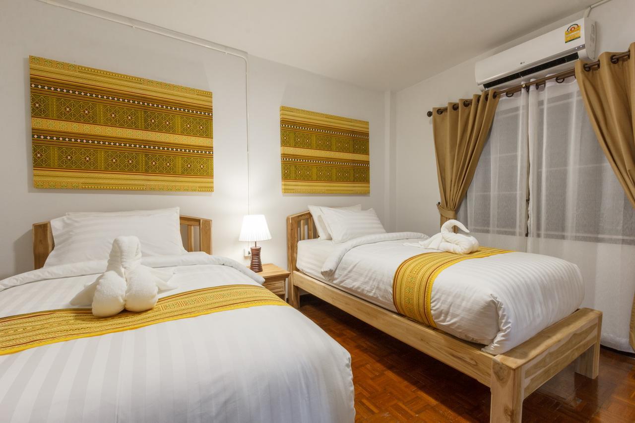 Baan Singharaj Hotel Чиангмай Екстериор снимка