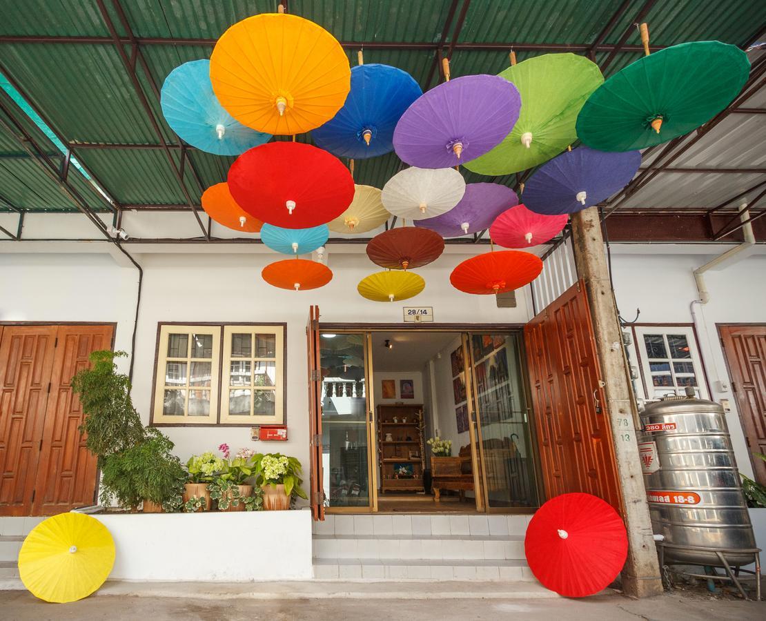 Baan Singharaj Hotel Чиангмай Екстериор снимка