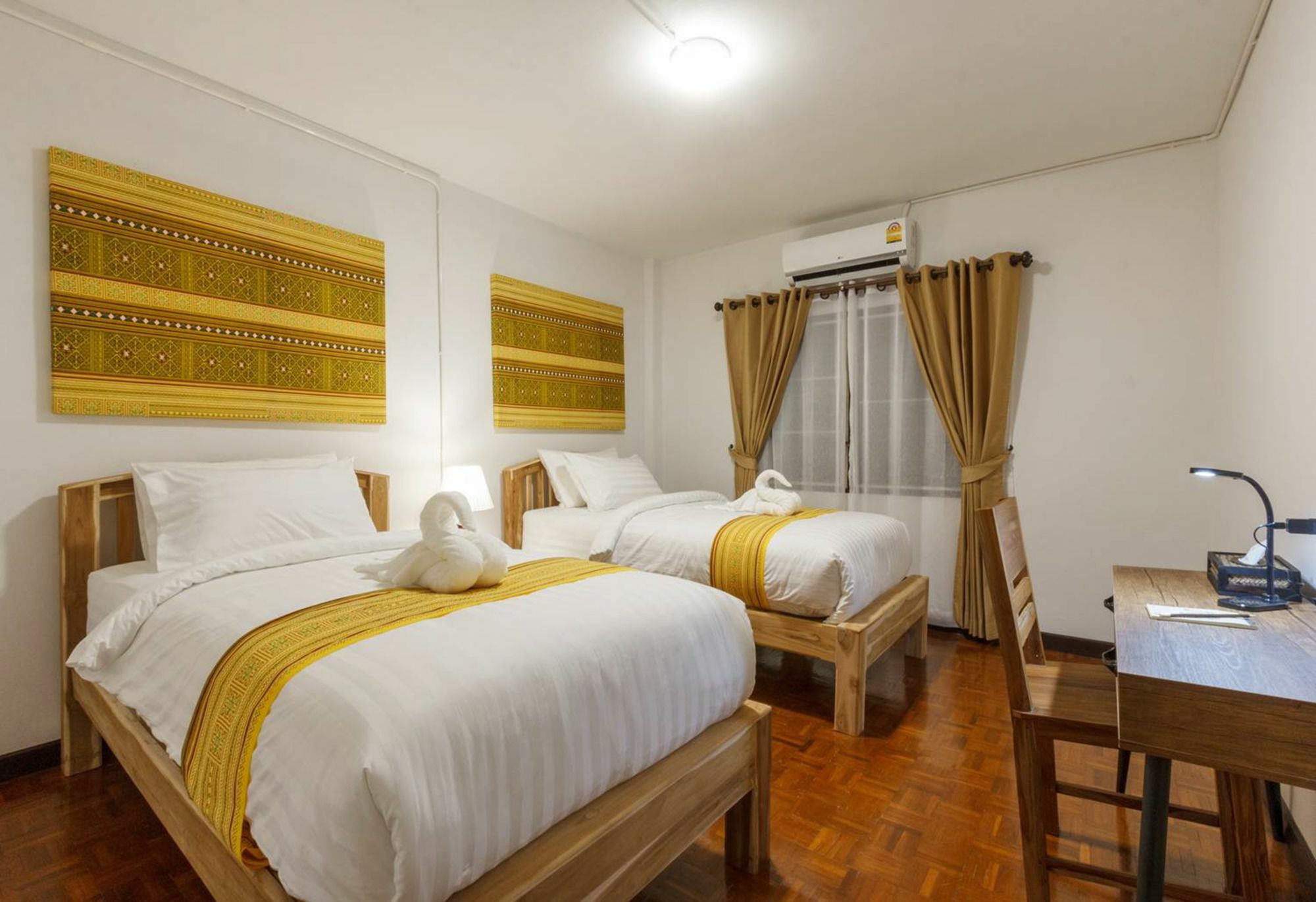 Baan Singharaj Hotel Чиангмай Екстериор снимка
