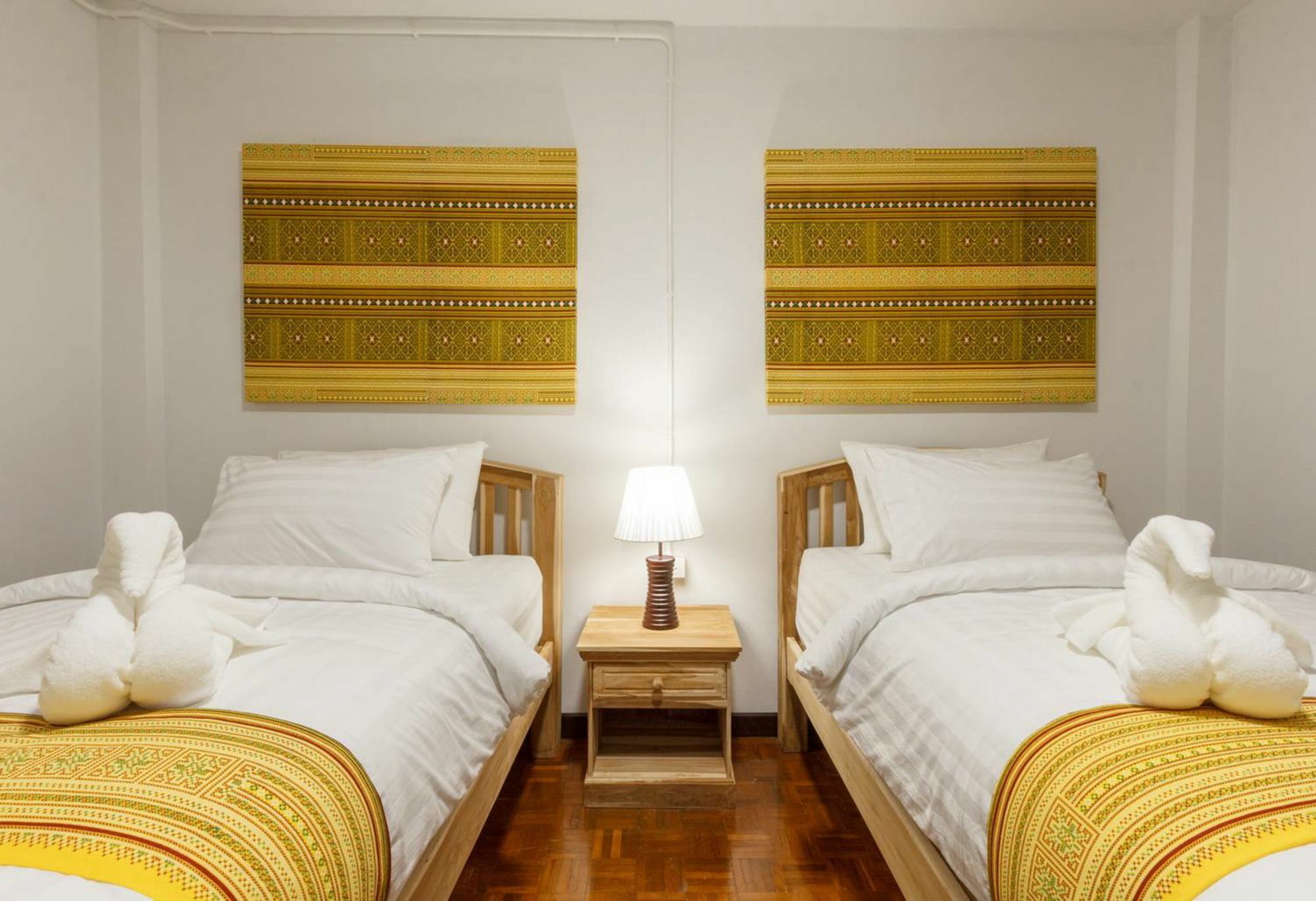 Baan Singharaj Hotel Чиангмай Екстериор снимка