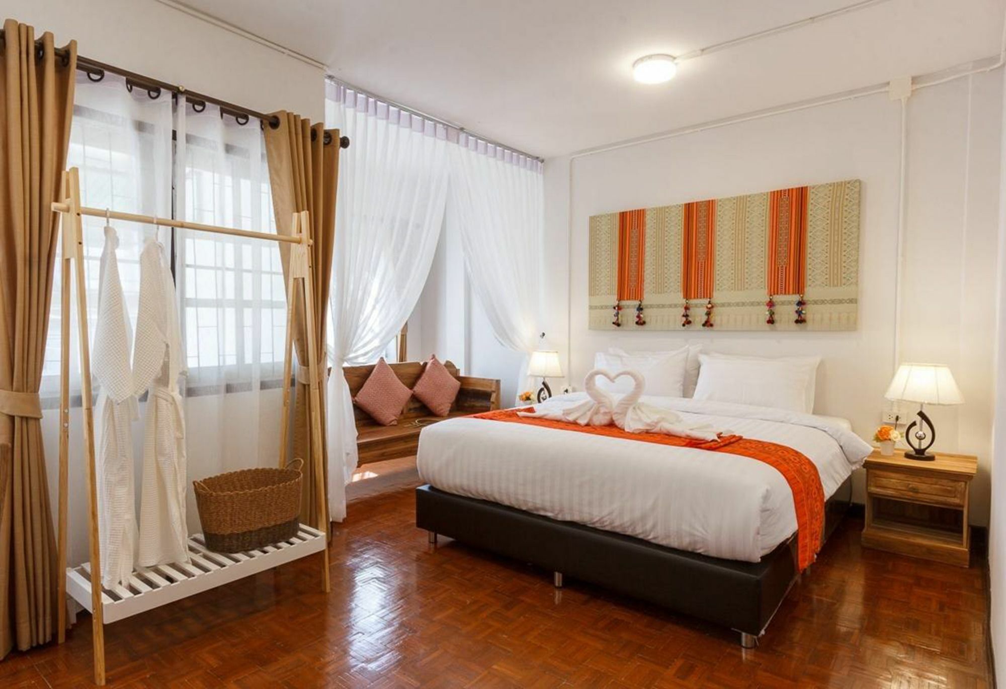 Baan Singharaj Hotel Чиангмай Екстериор снимка